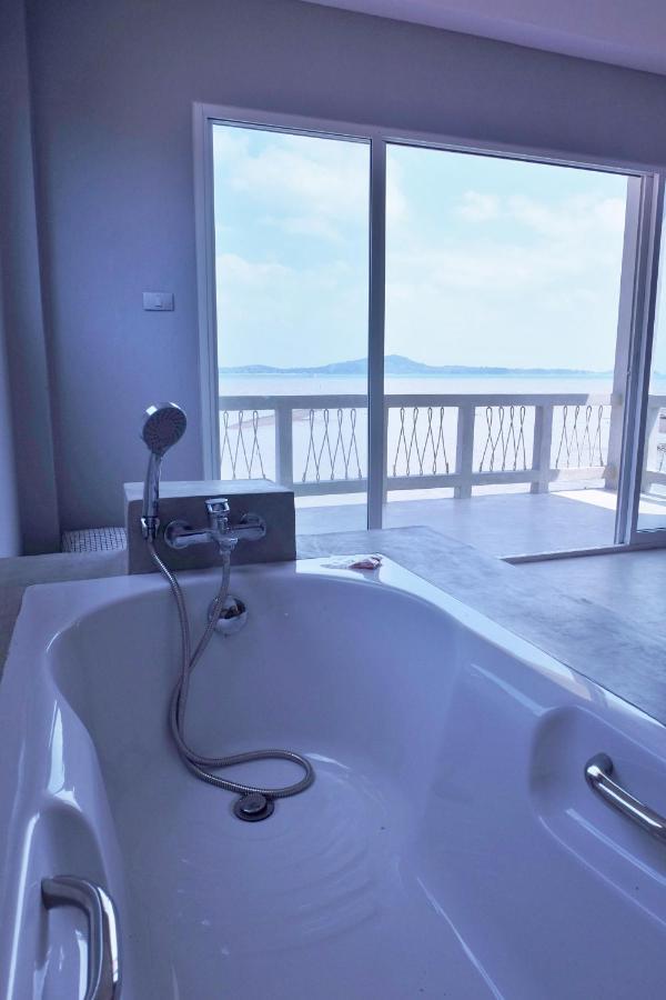 Lantawa : Amazing Villa On The Sea With Pool Koh Lanta Bagian luar foto
